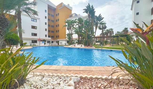Resale - Apartment - Torrevieja - Punta prima