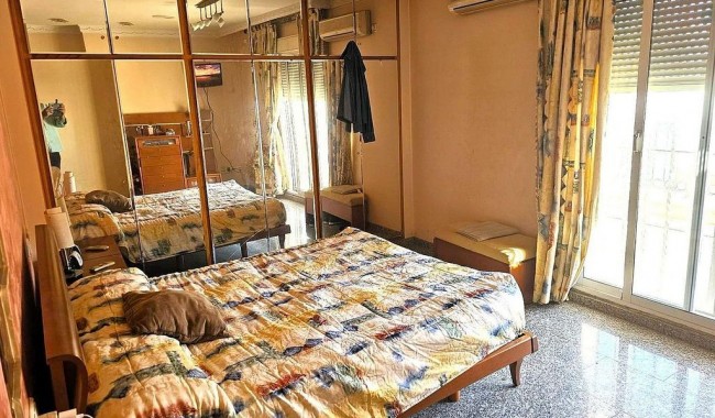 Resale - Apartment - Torrevieja - Centro