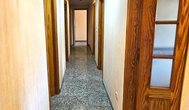 Resale - Apartment - Torrevieja - Centro
