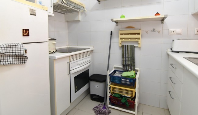 Resale - Apartment - Guardamar - Puerto