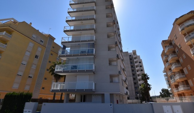 Resale - Apartment - Guardamar - Puerto