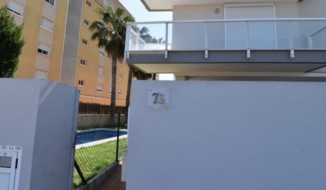 Resale - Apartment - Guardamar - Puerto