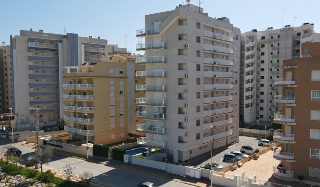 Resale - Apartment - Guardamar - Puerto