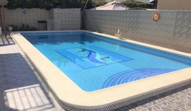 Segunda mano - Villa - Torrevieja