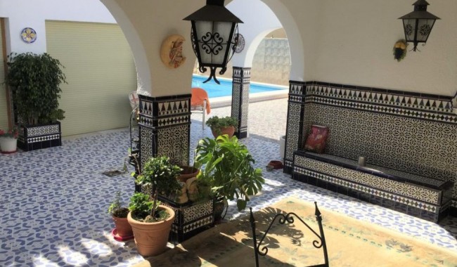 Segunda mano - Villa - Torrevieja