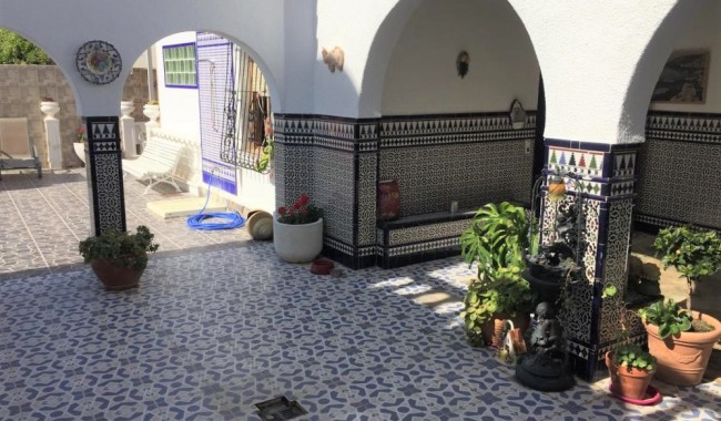 Segunda mano - Villa - Torrevieja