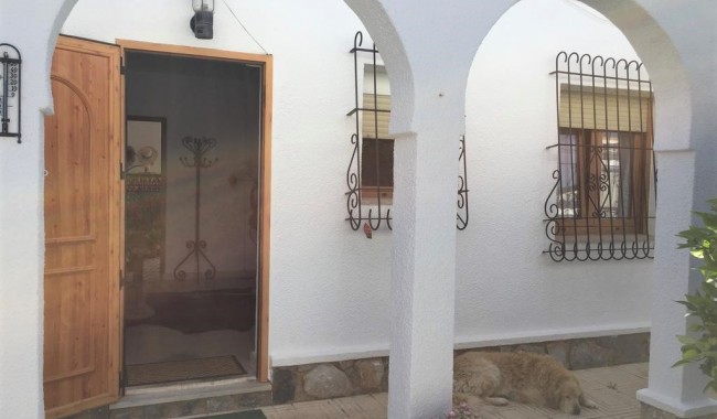 Segunda mano - Villa - Torrevieja