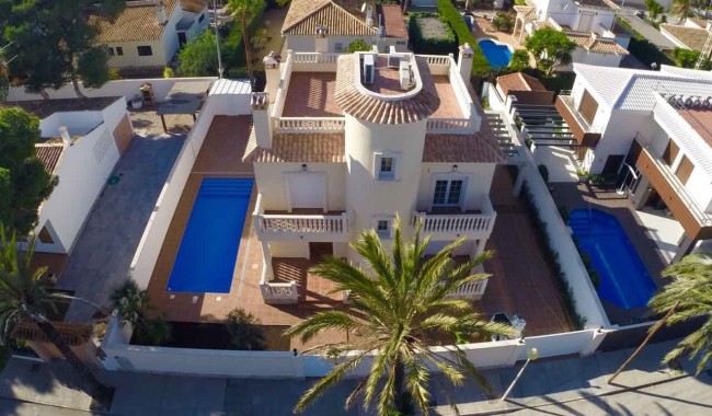 Segunda mano - Villa - Cabo Roig