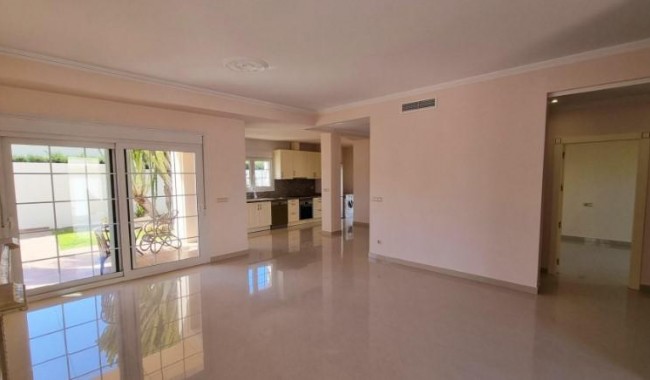 Segunda mano - Villa - Cabo Roig