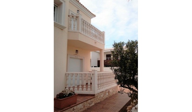 Segunda mano - Villa - Cabo Roig
