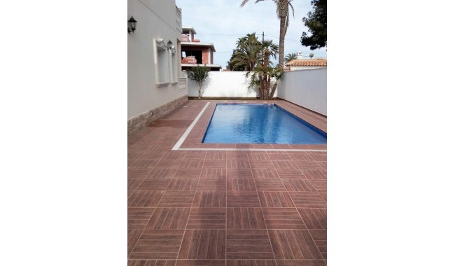 Segunda mano - Villa - Cabo Roig