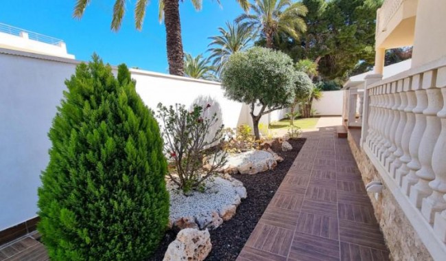 Segunda mano - Villa - Cabo Roig