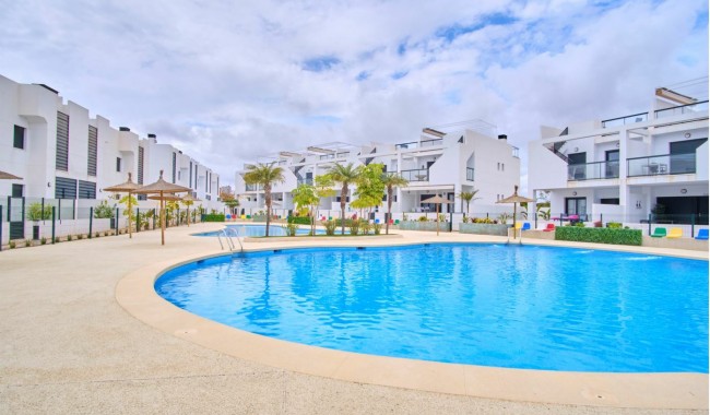 Resale - Apartment - Mil Palmeras