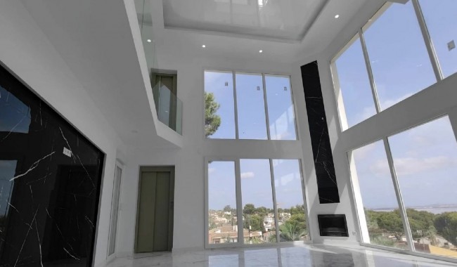 Begagnad - Villa - Torrevieja