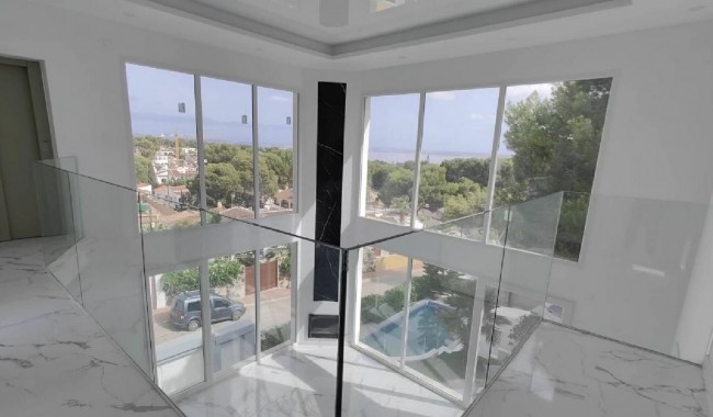 Begagnad - Villa - Torrevieja