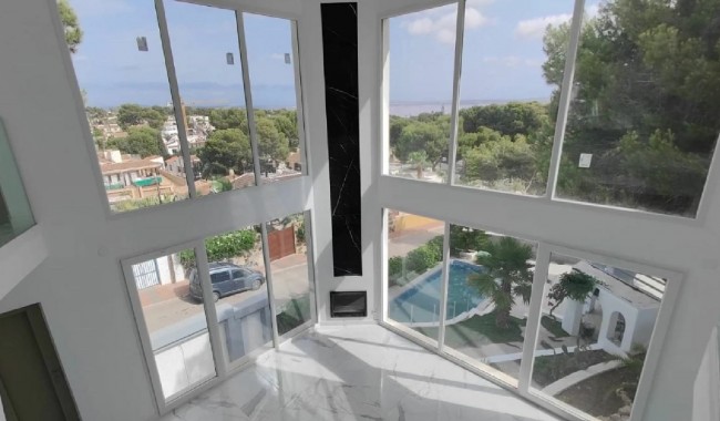 Begagnad - Villa - Torrevieja
