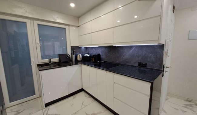 Resale - Apartment - Torrevieja