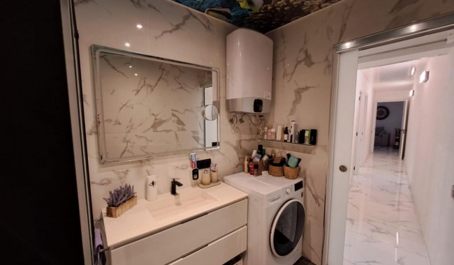 Resale - Apartment - Torrevieja