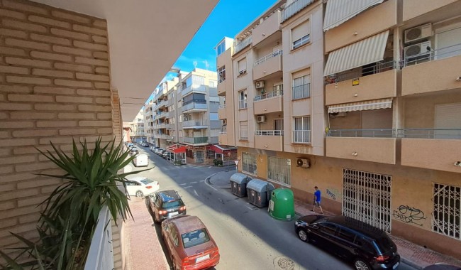 Resale - Apartment - Torrevieja