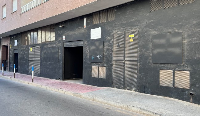 Segunda mano - Villa - Torrevieja