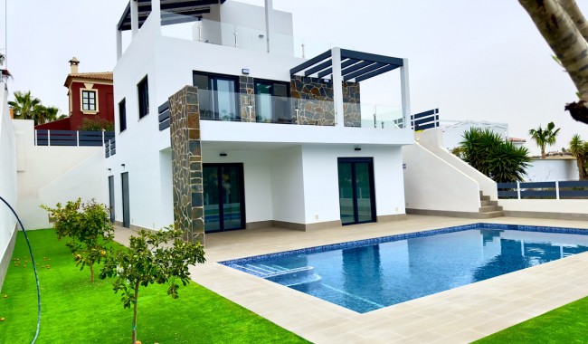 Nueva construcción  - Villa - Los Montesinos - La Marquesa
