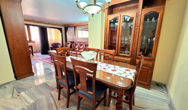Resale - Apartment - Alicante - Centro