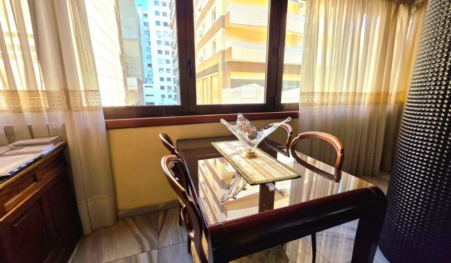Resale - Apartment - Alicante - Centro