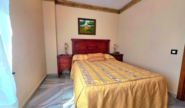 Resale - Apartment - Alicante - Centro