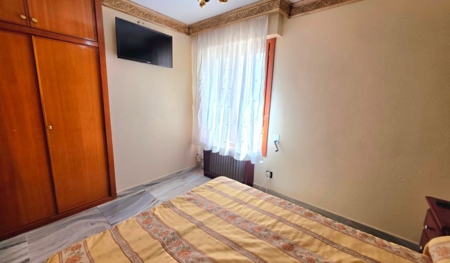 Resale - Apartment - Alicante - Centro