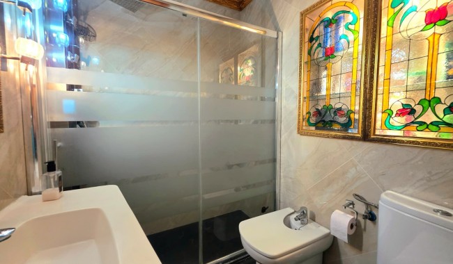 Resale - Apartment - Alicante - Centro