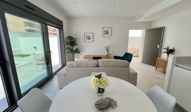 Nueva construcción  - Villa - Orihuela - La Zenia