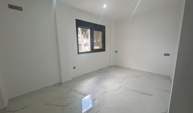 Resale - Villa - Orihuela Costa - Orihuela costa