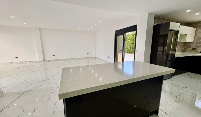 Resale - Villa - Orihuela Costa - Orihuela costa