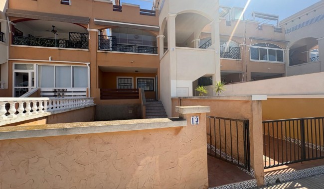 Begagnad - Bungalow - Orihuela Costa - Orihuela costa