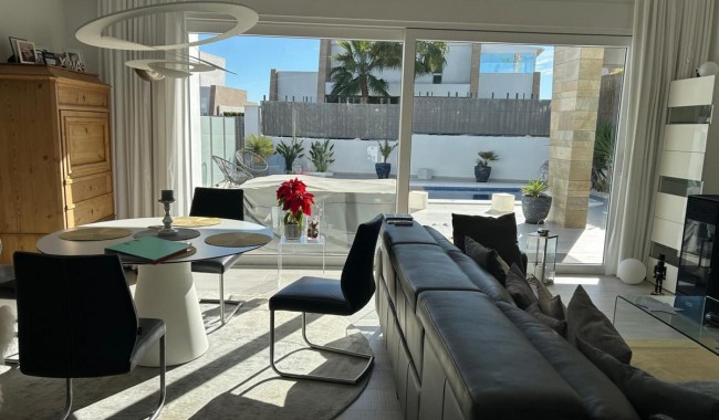 Resale - Villa - Algorfa - Algorfa Centro