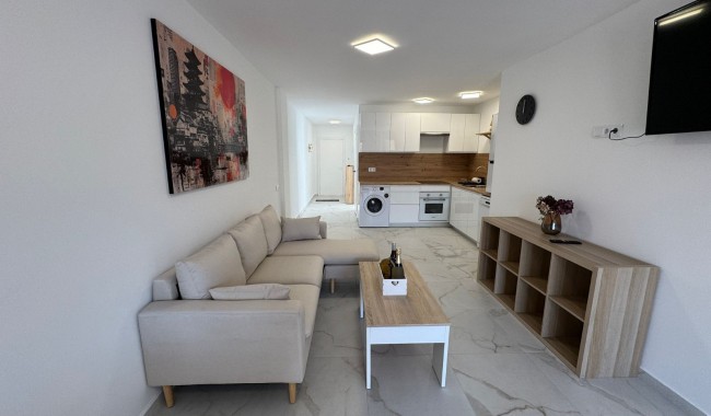 Resale - Apartment - Torrevieja - Playa del Acequión