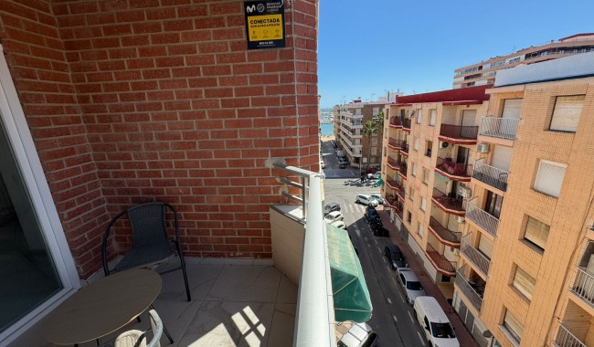 Resale - Apartment - Torrevieja - Playa del Acequión