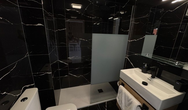Resale - Apartment - Torrevieja - Playa del Acequión