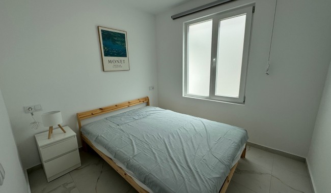 Resale - Apartment - Torrevieja - Playa del Acequión