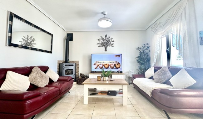 Resale - Villa - Villamartín