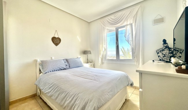 Resale - Villa - Villamartín