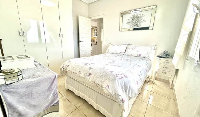 Resale - Villa - Villamartín