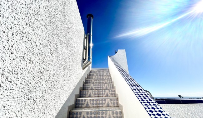 Resale - Villa - Villamartín