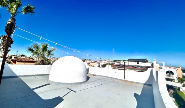 Resale - Villa - Villamartín