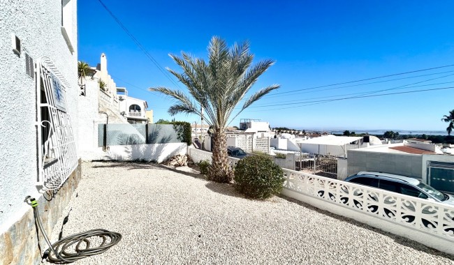Resale - Villa - Villamartín