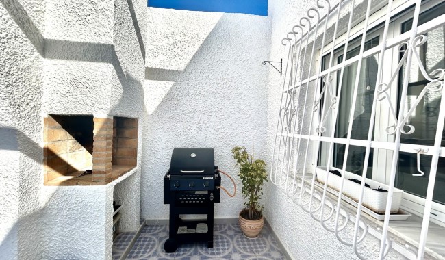 Resale - Villa - Villamartín