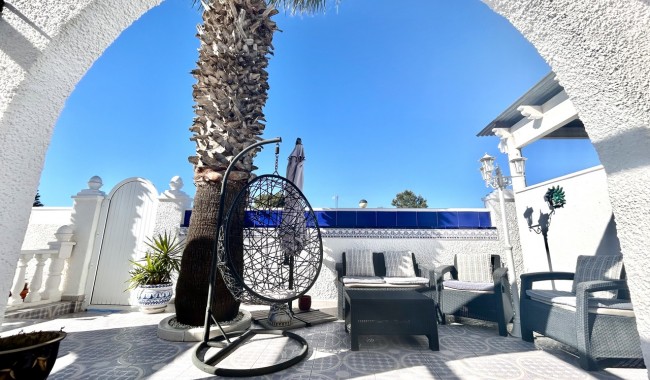 Resale - Villa - Villamartín