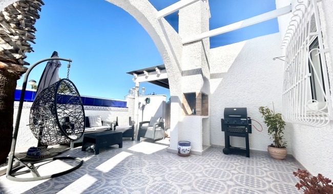 Resale - Villa - Villamartín