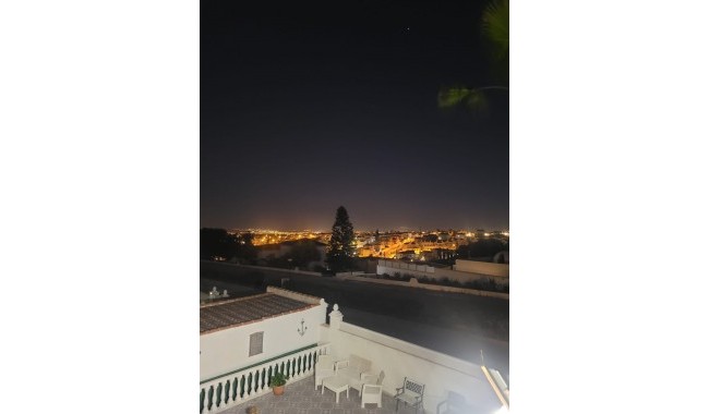 Resale - Villa - Villamartín