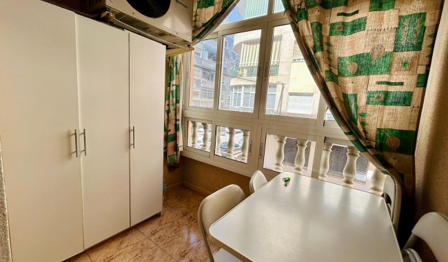 Sprzedaż - Apartament - Torrevieja